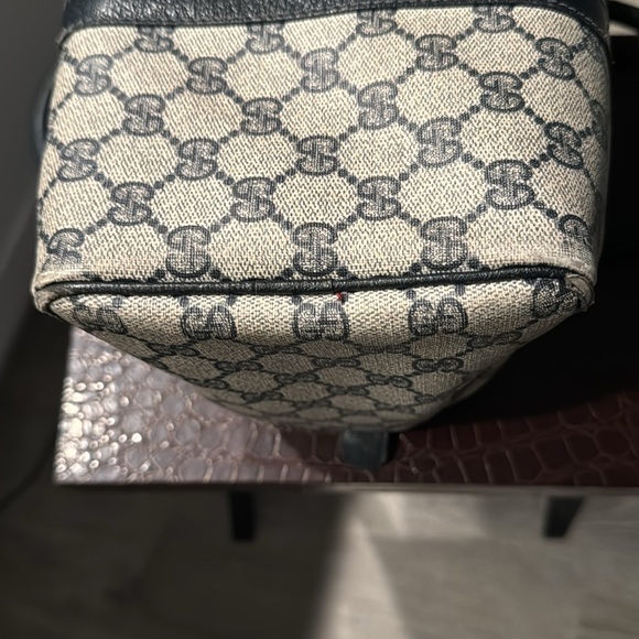 Back from the spa and all pretty! ‼️‼️. GUCCI BOSTON BAG. - Picture 15 of 16